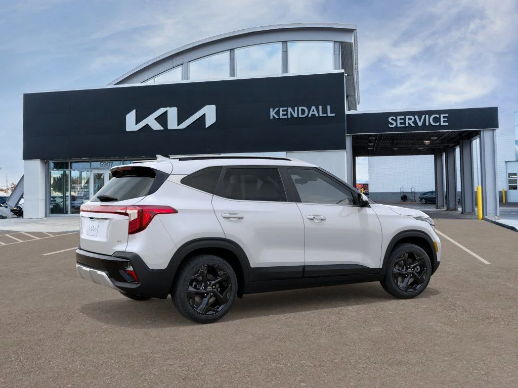 New 2026 Snow White Pearl Kia EX image 6