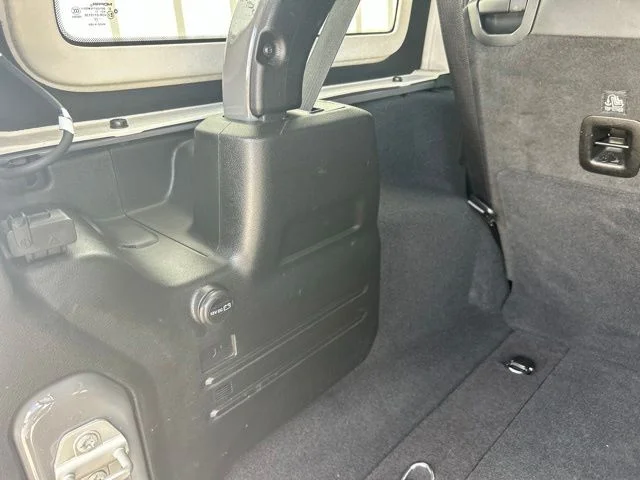 2023 Jeep Wrangler 4-Door Sahara Altitude - Photo 11