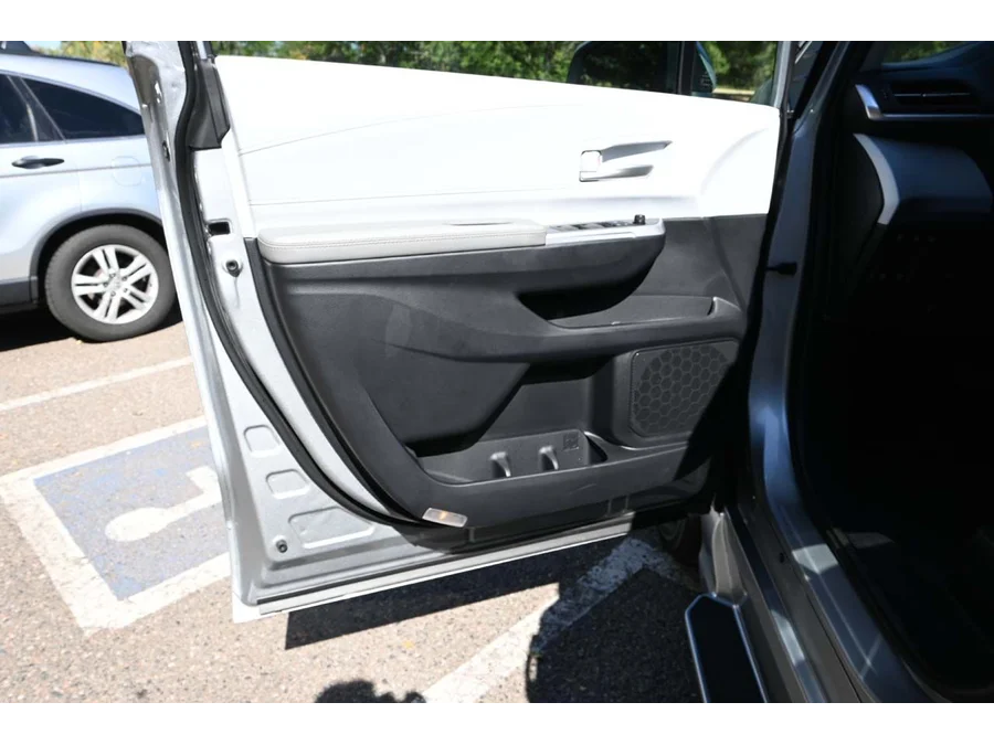 New 2025 SILVER Toyota XLE+ AWD Mobility Handicap Van image 29