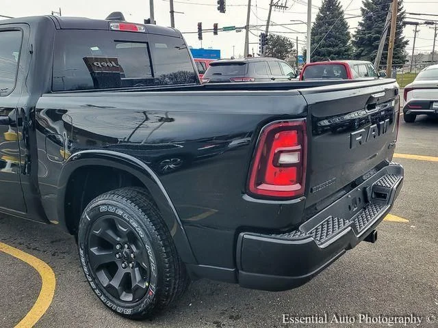 New 2026 Diamond Black Crystal Pearl-Coat Exterior Paint RAM Big Horn/Lone Star image 6