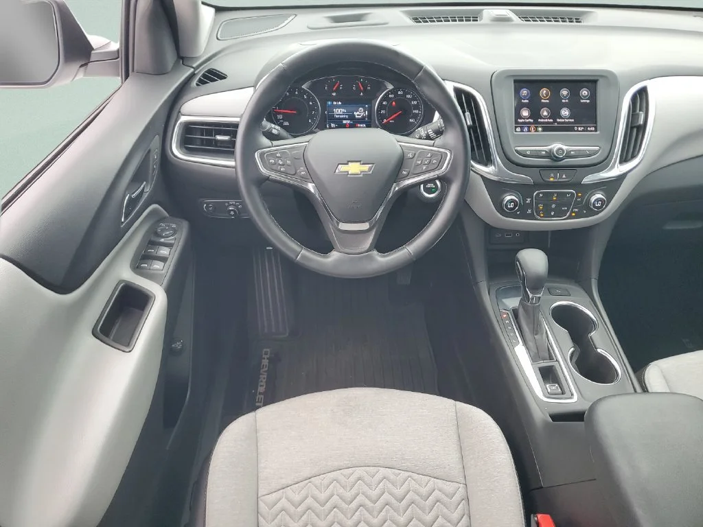 Used 2024 Summit White Chevrolet LT image 11