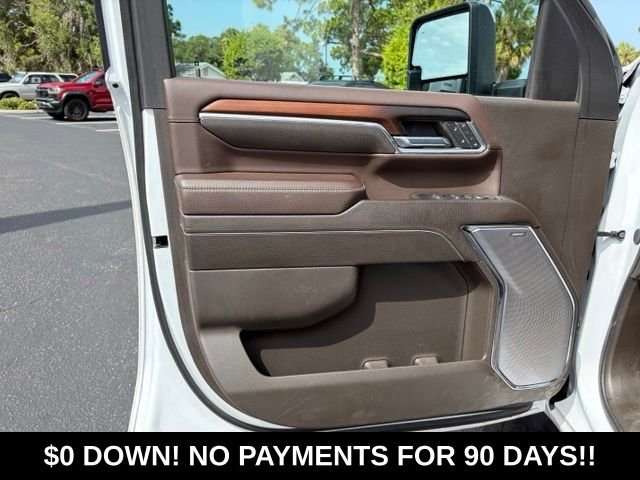 Used 2024 White GMC Denali image 6
