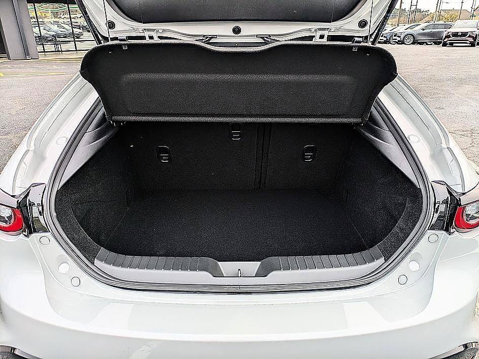 2026 Mazda Mazda3 Premium - Photo 26