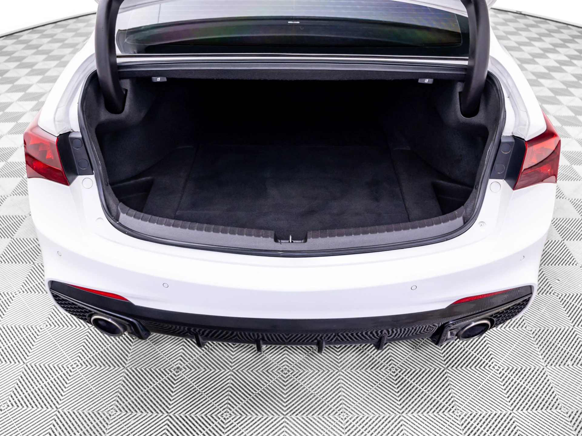 Used 2019  Acura 3.5L Technology Pkg w/A-Spec Pkg image 32