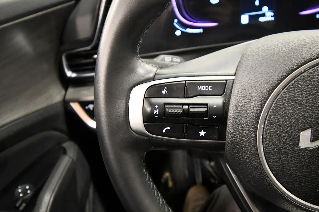 Certified Used 2024 Blue Kia X-Line image 21