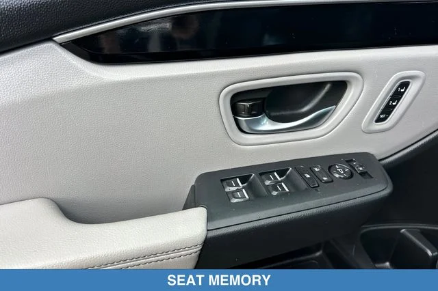 2025 Honda Pilot EX-L - Photo 13