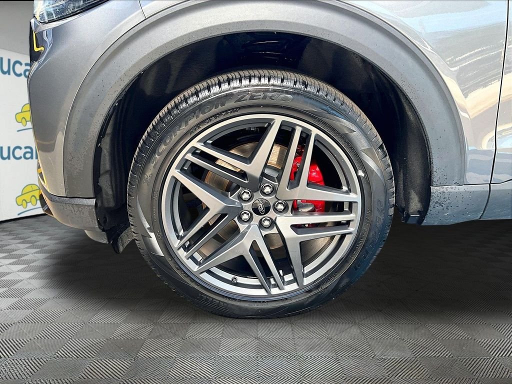 Used 2025 Gray Ford ST-Line image 28
