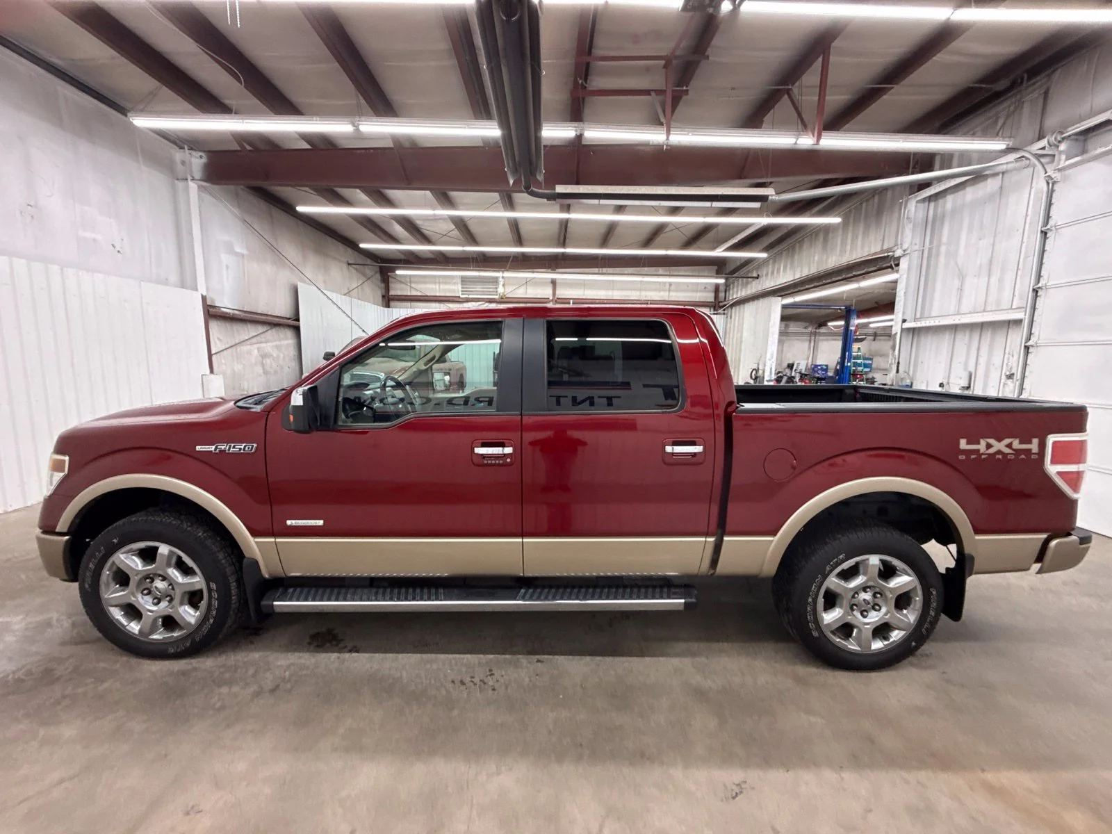 Used 2014 Beige Ford Lariat image 5