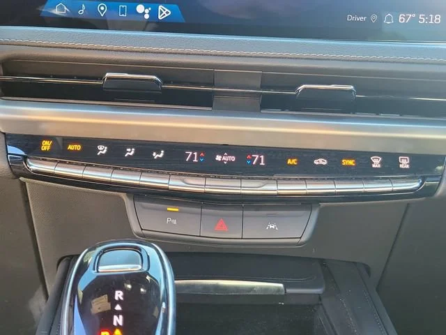 2024 Cadillac XT4 Premium Luxury - Photo 35