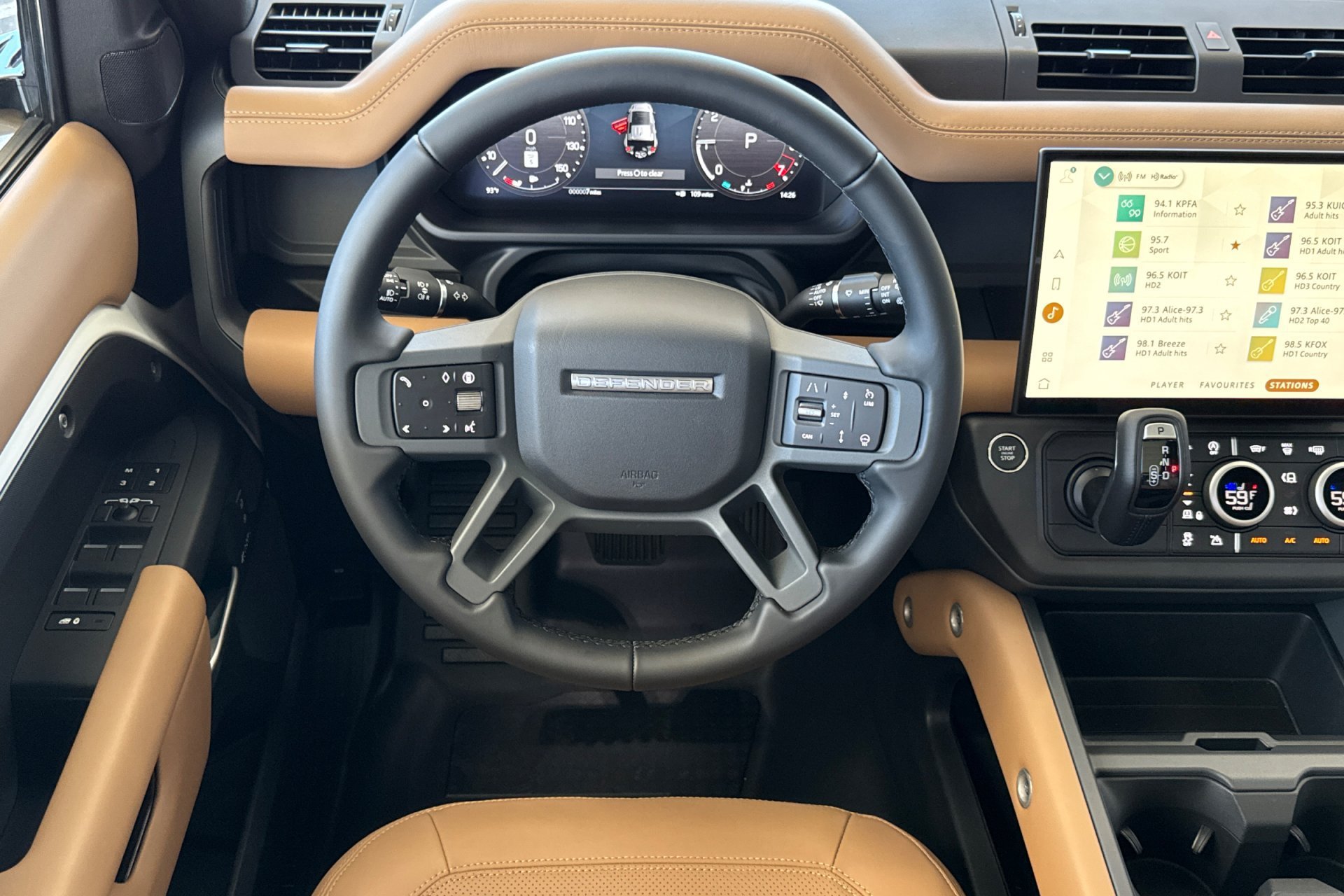 New 2026 Fuji White Land Rover X-Dynamic SE image 16