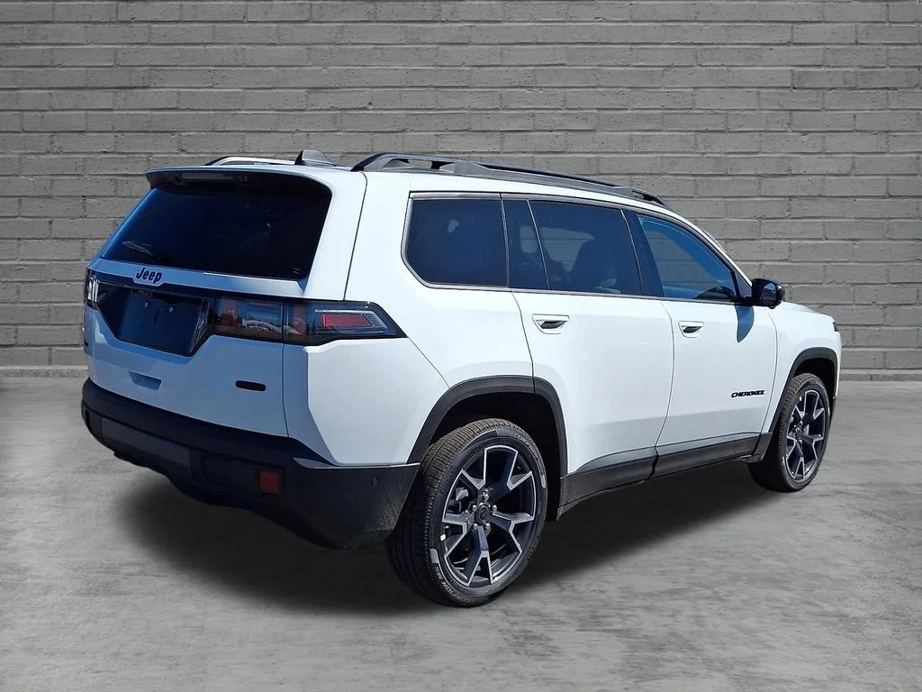 New 2026 Bright White Clearcoat Jeep Overland image 8