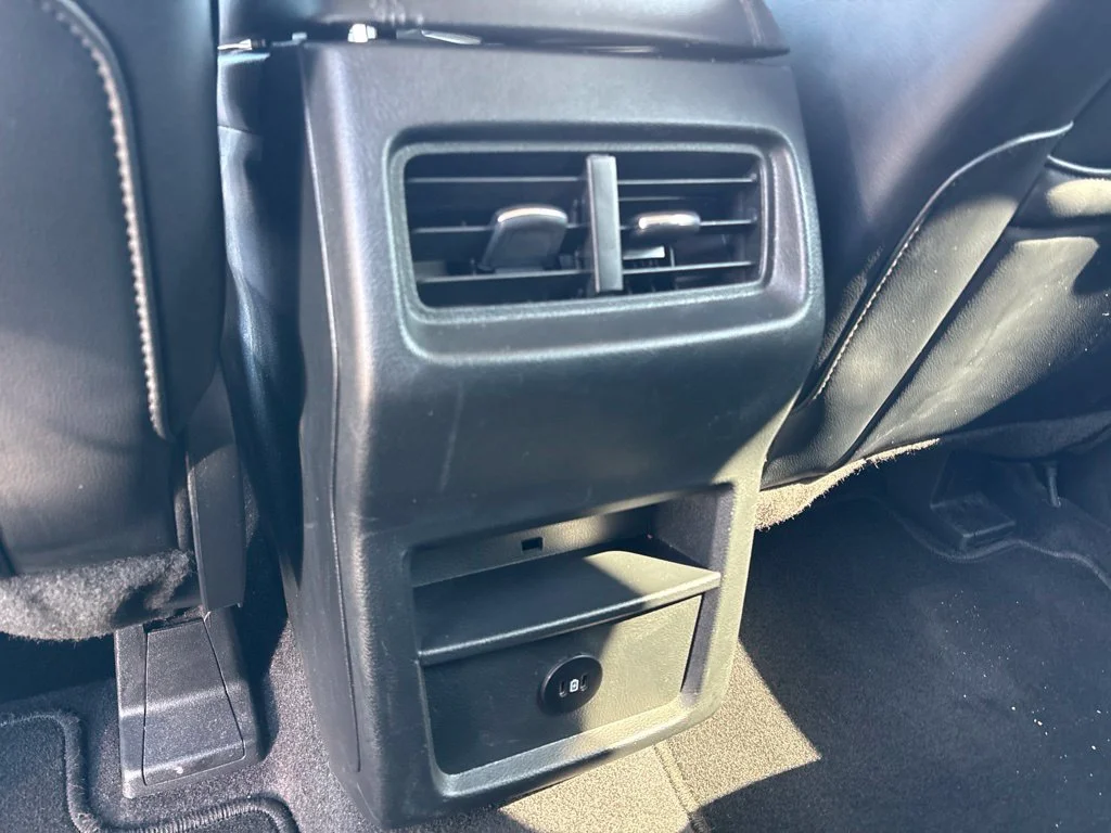 Used 2024 Oxford White Ford SEL image 29