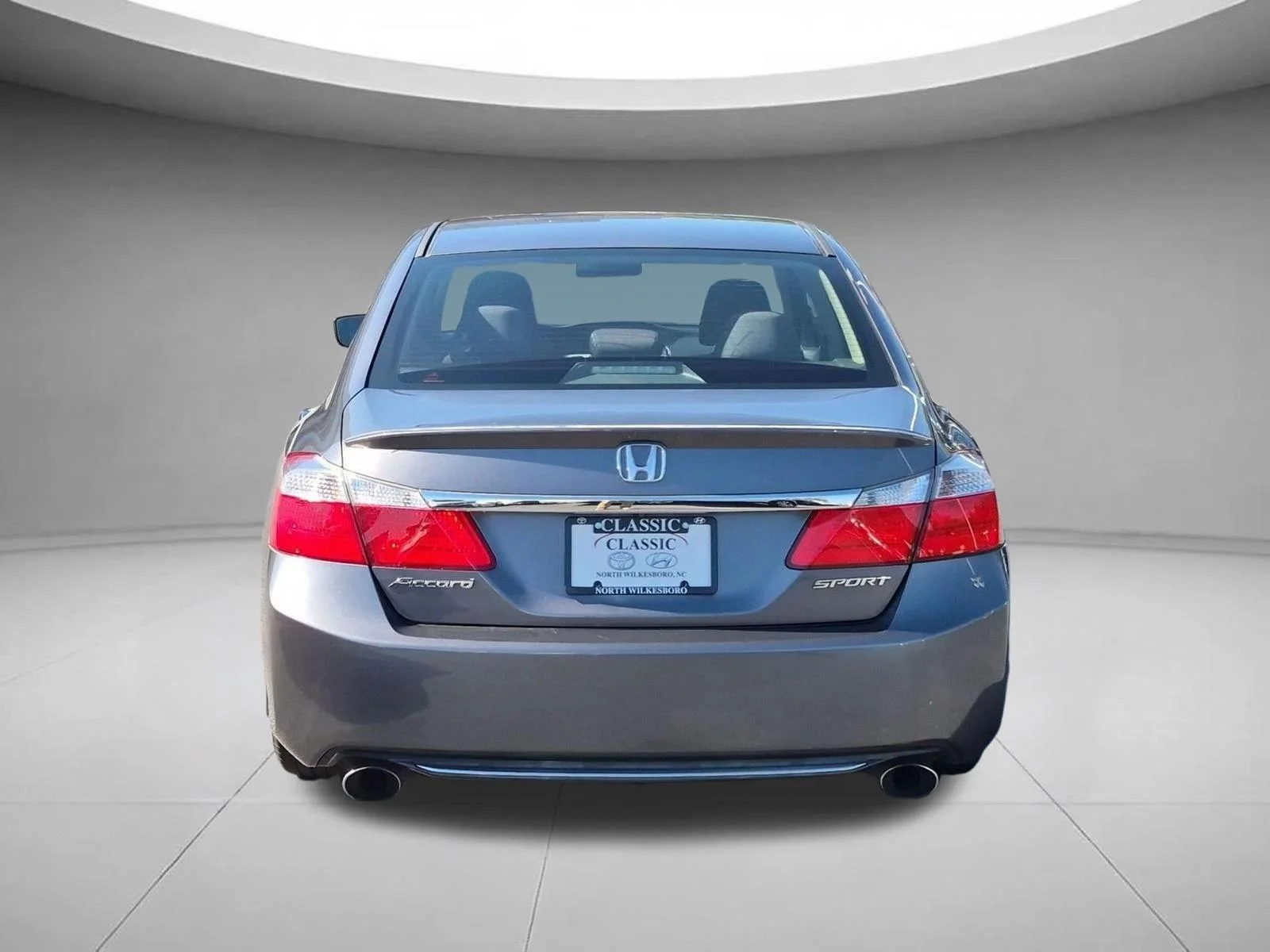 Used 2013 Modern Steel Metallic Honda Sport image 4