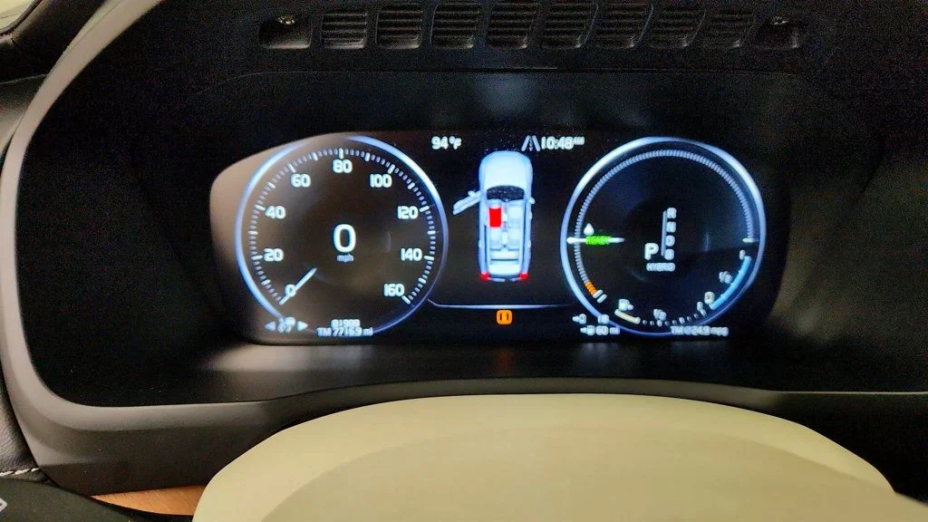 Used 2017 Crystal White Pearl Volvo T8 eAWD Plug-In Hybrid 7-Passenger Excellence image 15