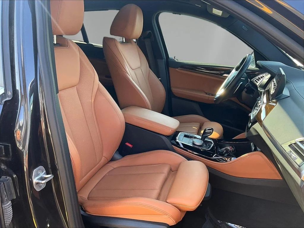 Used 2022  BMW xDrive30i image 28