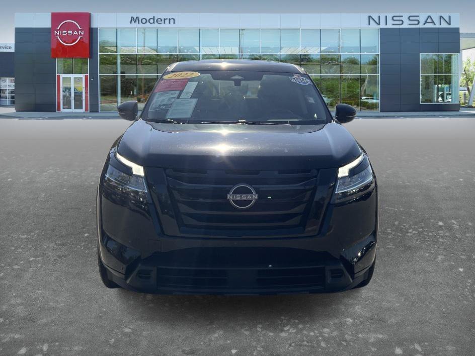 Certified Used 2022 Super Black Nissan SV image 2