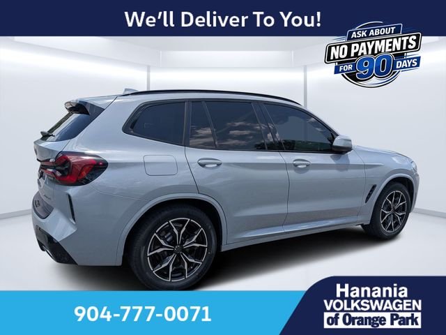 Used 2022 Gray BMW xDrive30i image 3