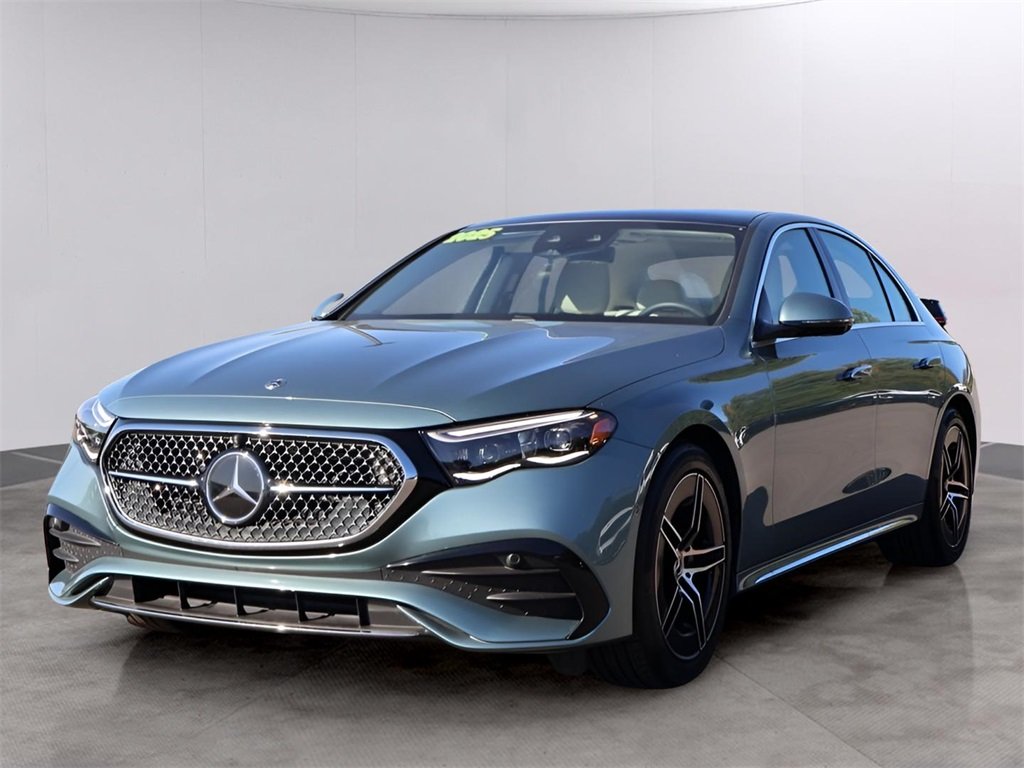 2025 Mercedes Benz E 350 4MATIC photo 3