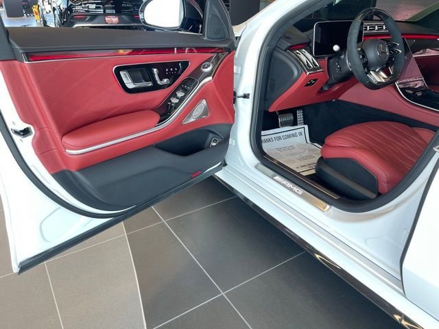 2025 Mercedes-Benz S-Class S 63 - Photo 71