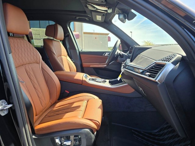 New 2026 Black Sapphire Metallic BMW xDrive50e image 15