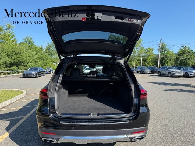 Certified Used 2025 Black Mercedes-Benz GLE 450e image 10