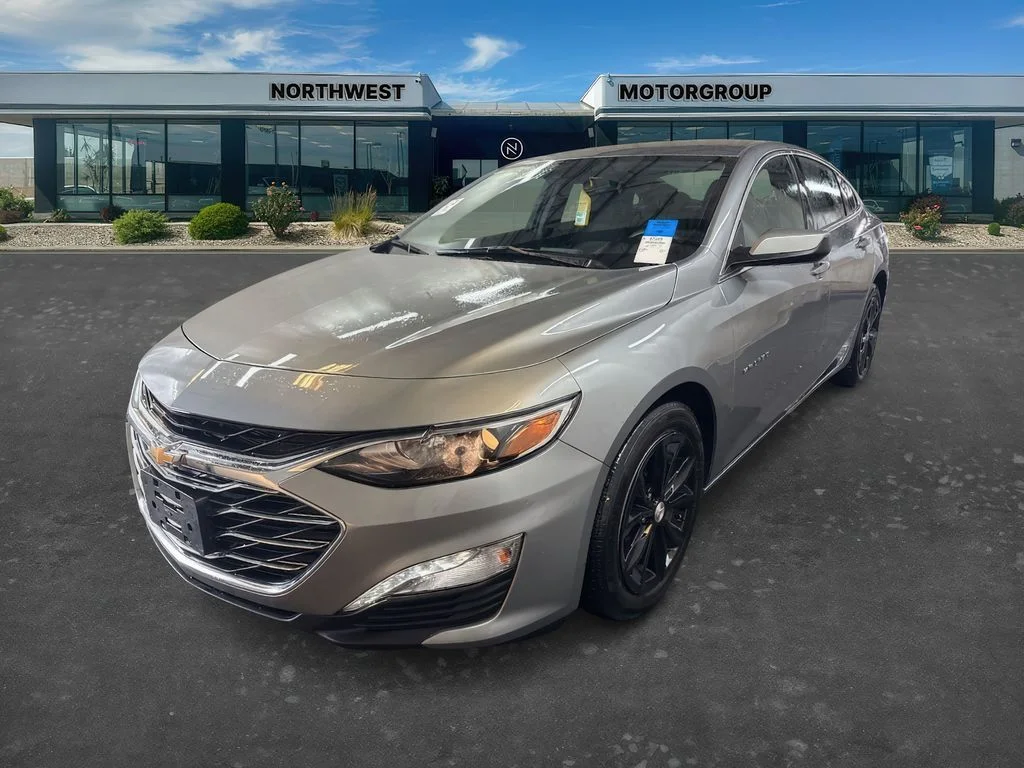 Used 2024 Sterling Grey Metallic Chevrolet 1LT image 2