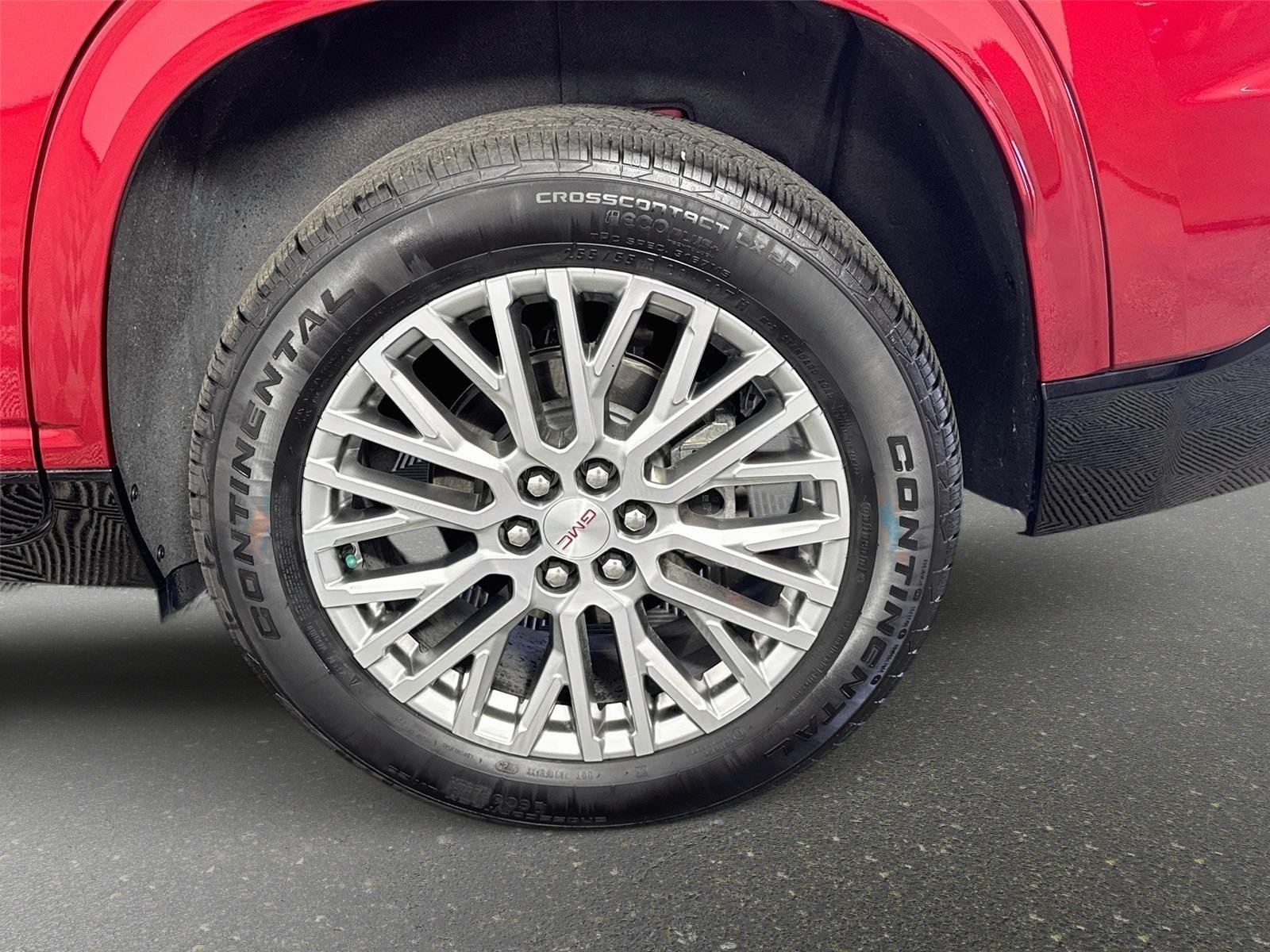 Used 2025 Volcanic Red Tintcoat GMC Denali image 32
