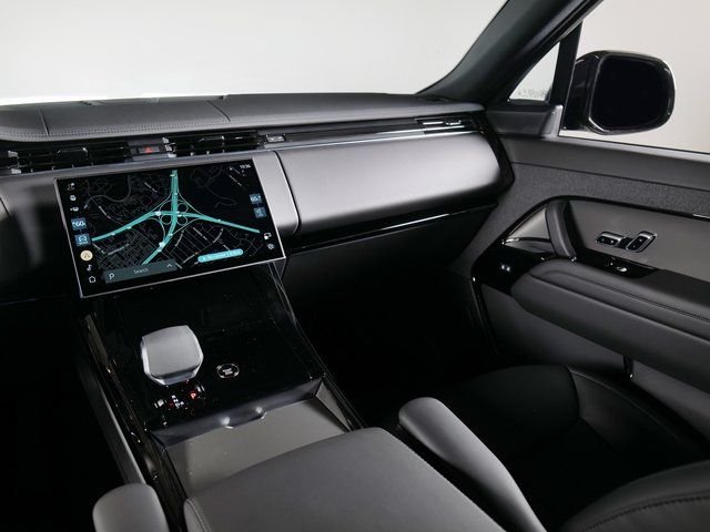 New 2026 Carpathian Grey Land Rover SE image 16