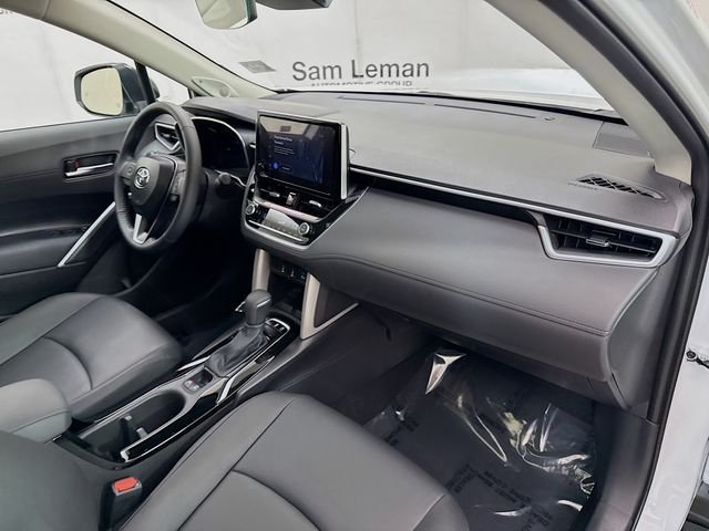Used 2025 Beige Toyota XLE image 30