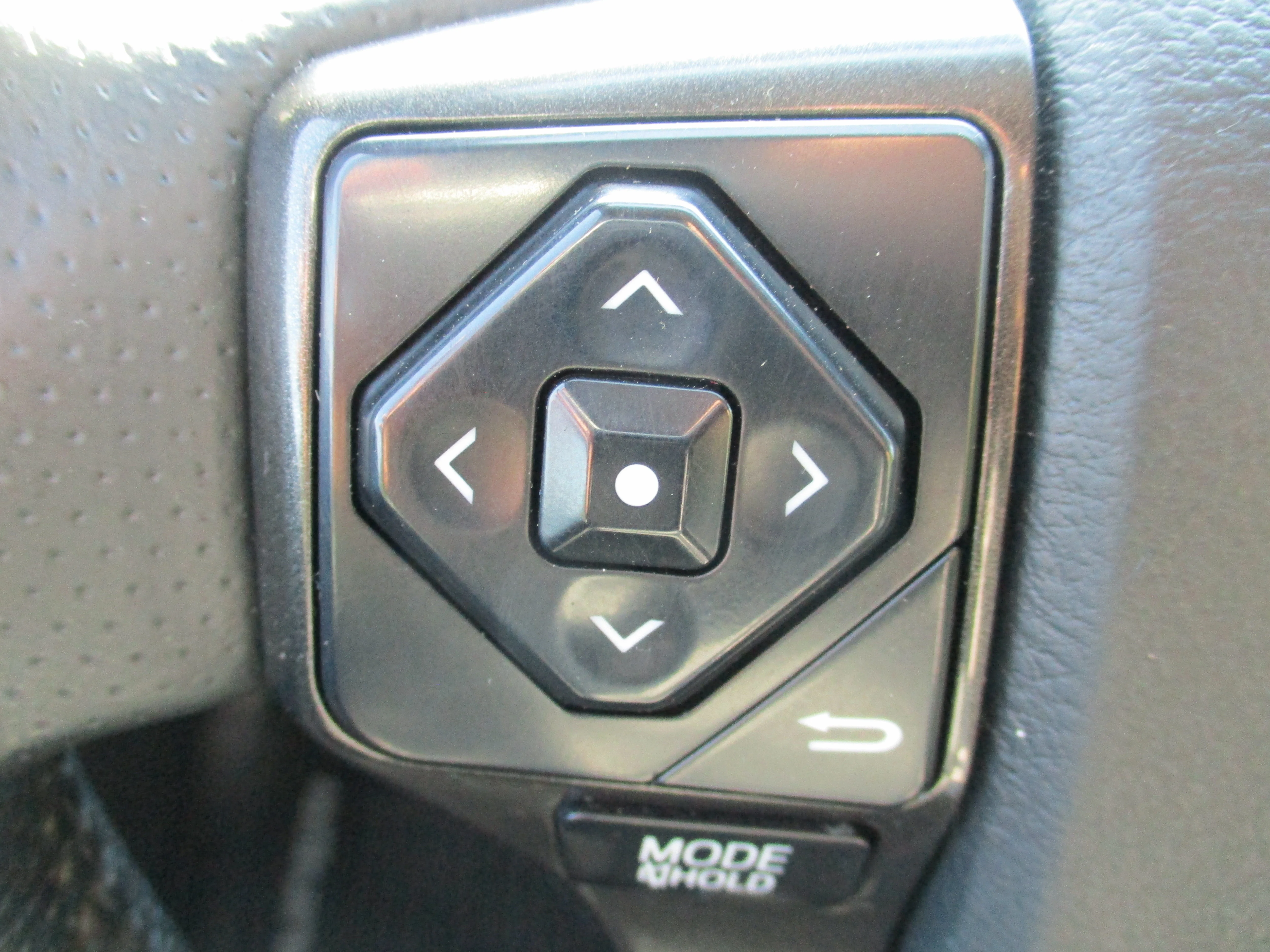 Used 2017 SUPER WHITE Toyota  image 12