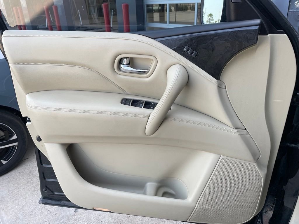 Used 2020 Black INFINITI LUXE image 10