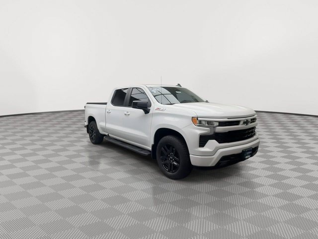 Used 2024 Summit White Chevrolet RST image 39