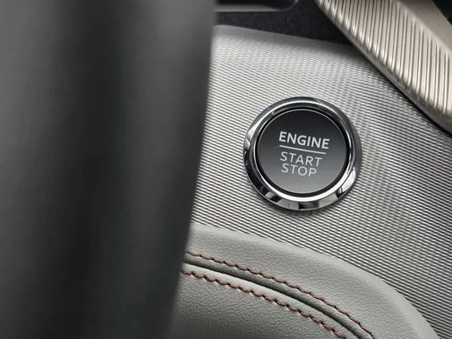 New 2026 Star White Metallic Tri-Coat Ford Active image 17