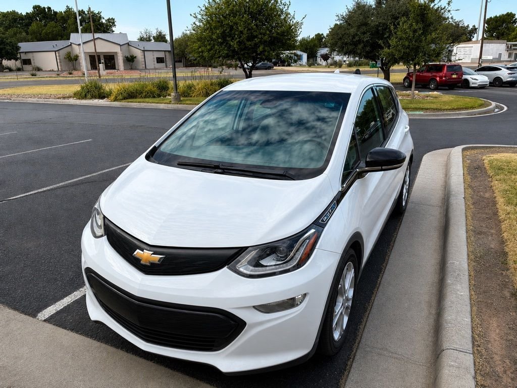 Used 2019 White Chevrolet LT image 2