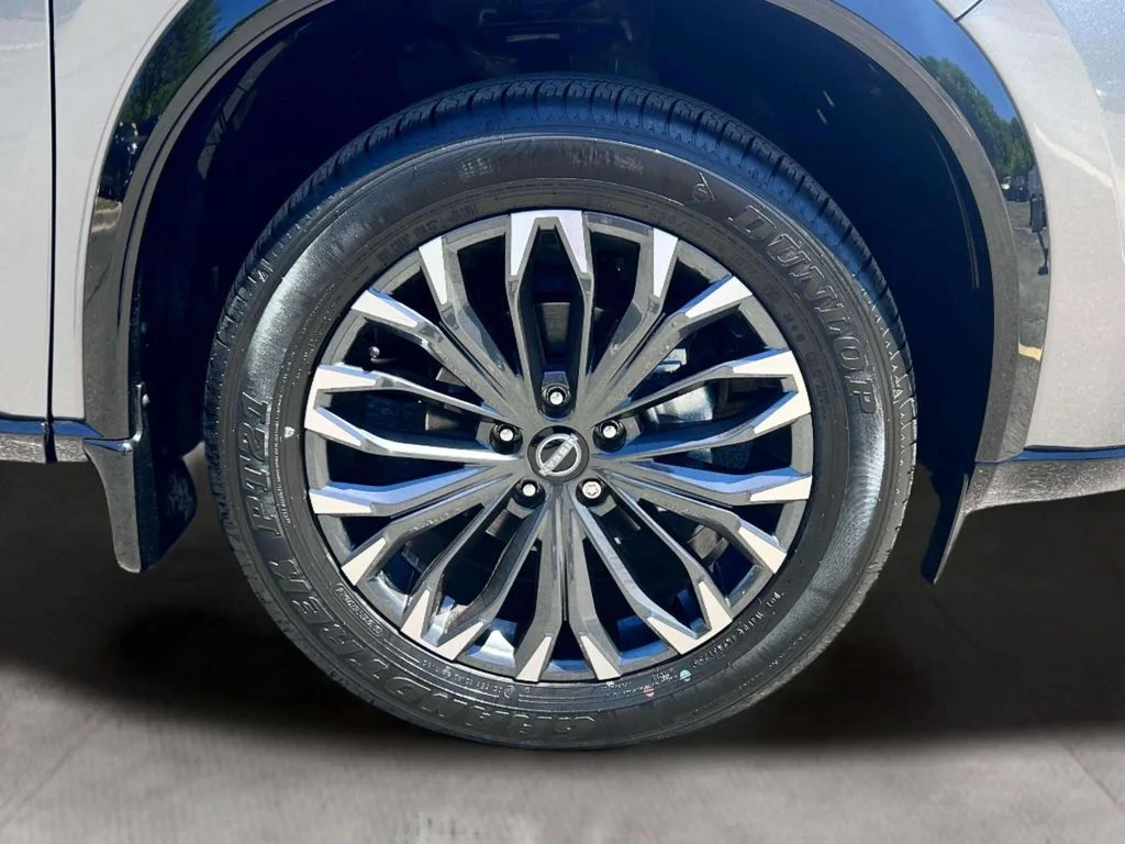 New 2026 Gun Metallic Nissan Platinum image 9