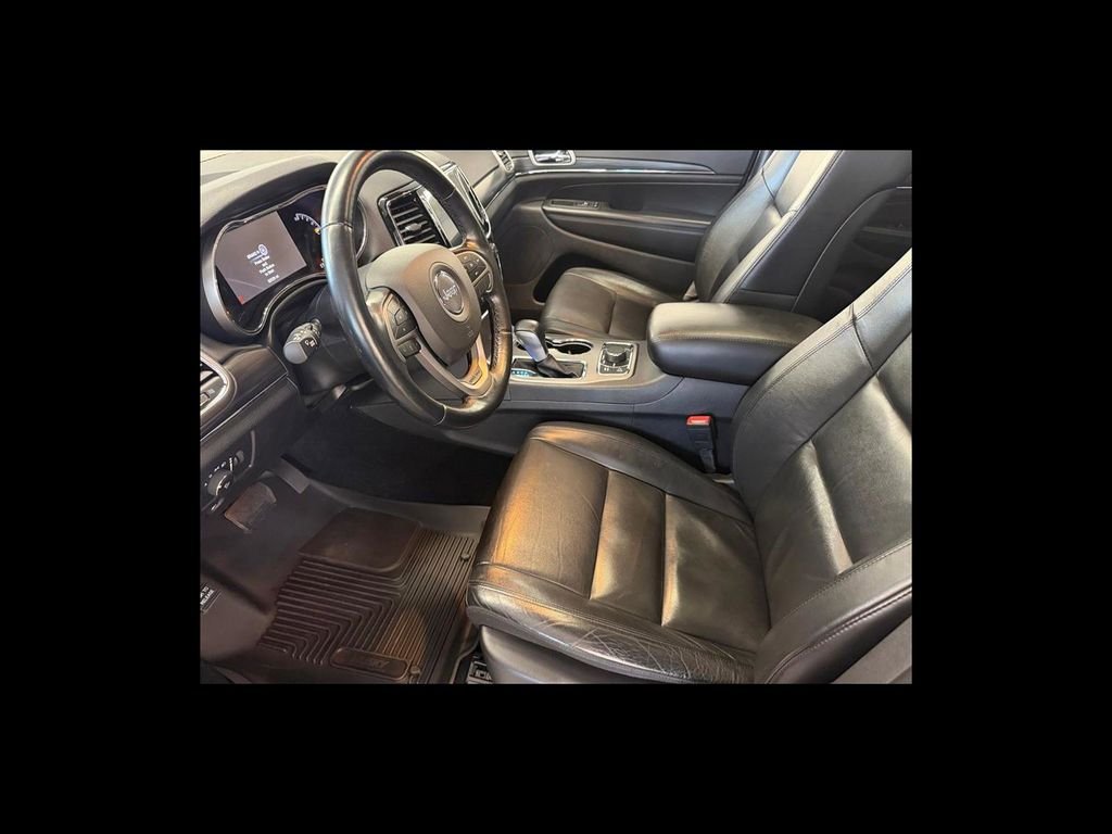Used 2021 Red Jeep Limited image 11