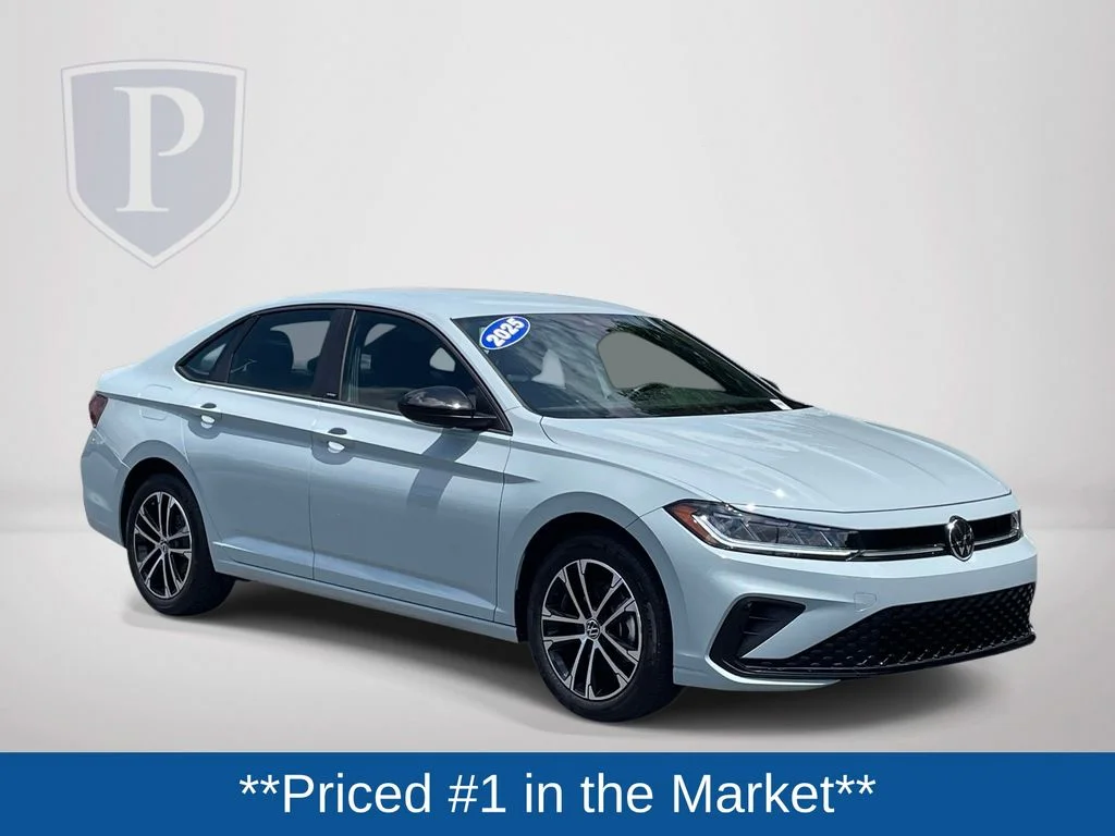 Used 2025 Gray Volkswagen 1.5T Sport image 2