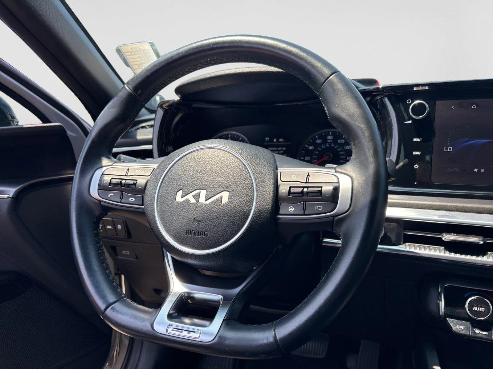 Used 2023 Wolf Gray Kia GT image 28