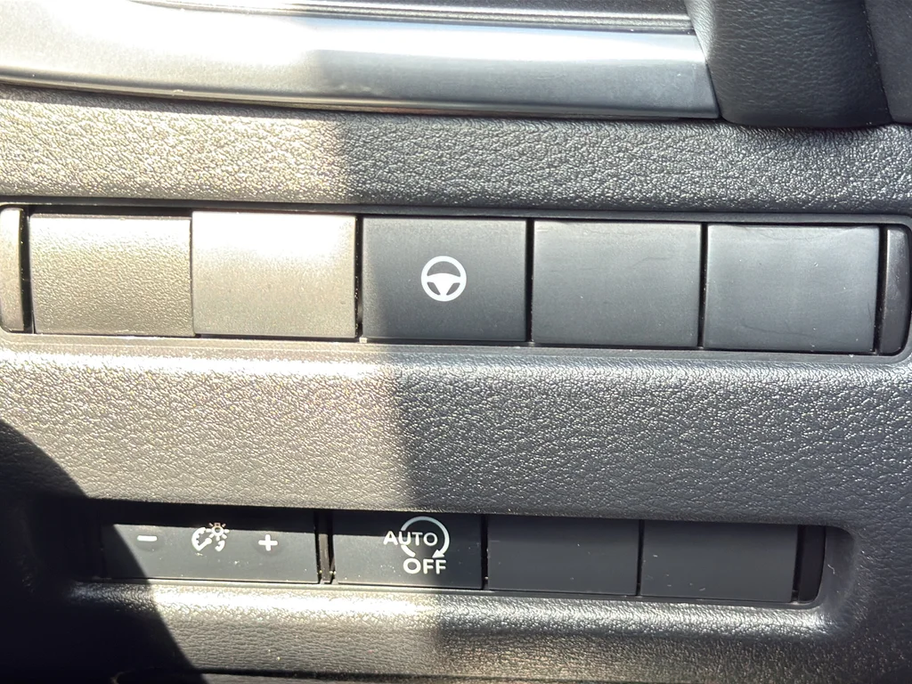 Used 2023 White Nissan SV image 21