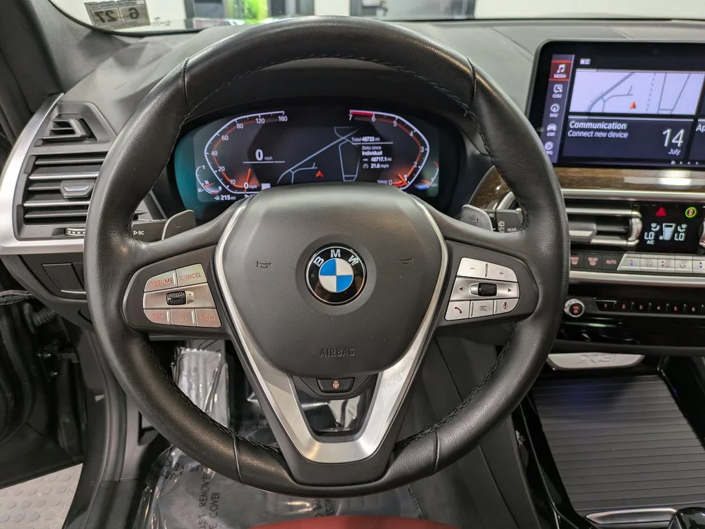 Used 2022 Gray BMW xDrive30i image 20
