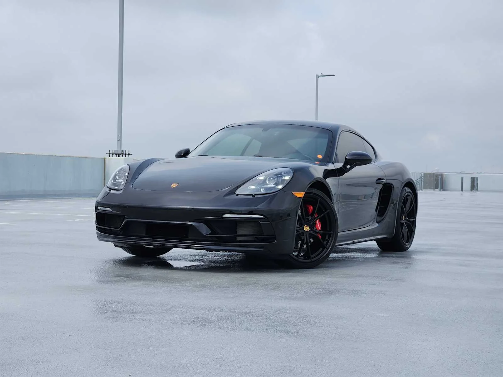 2025 Porsche 718 Cayman S's photo
