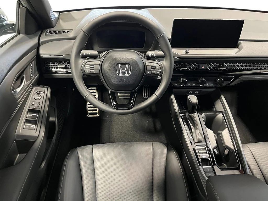 New 2026 Urban Gray Pearl Honda Sport-L image 26