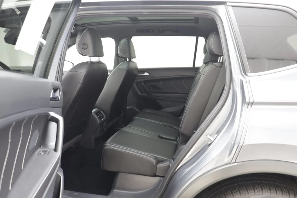 Used 2023 Platinum Gray Metallic Volkswagen 2.0T SE R-Line Black image 13