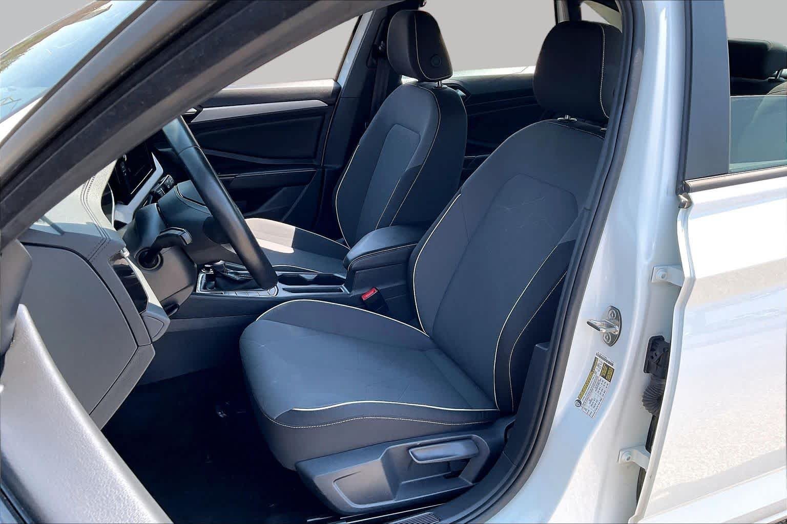 Used 2025 Pure White Volkswagen Sport image 8