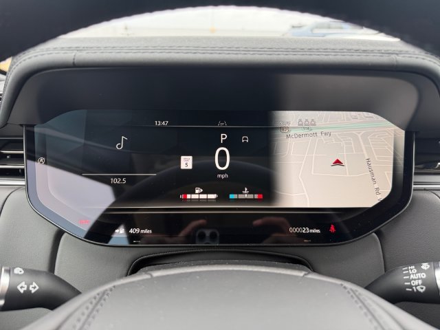 New 2027 Fuji White Land Rover SE image 14