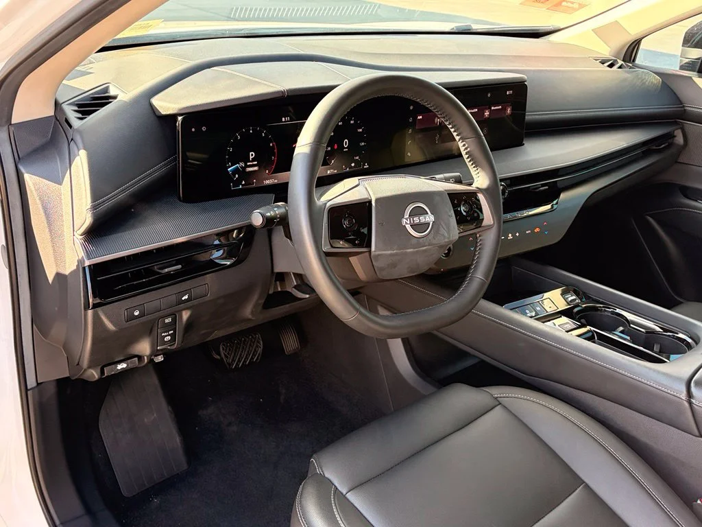 Used 2025 White Nissan SV image 13