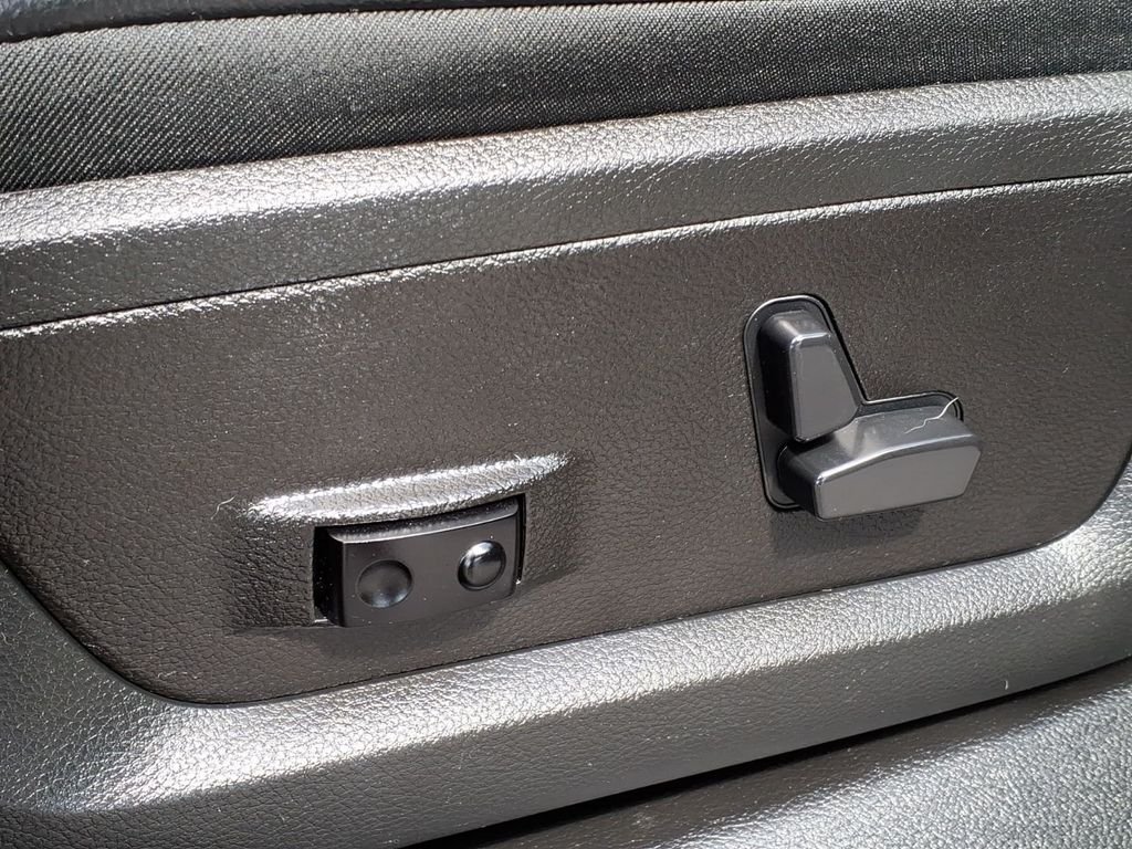 Used 2024 Billet Silver Metallic Ram Laramie level 1 w/safety group & cummins 6.7l diesel image 28