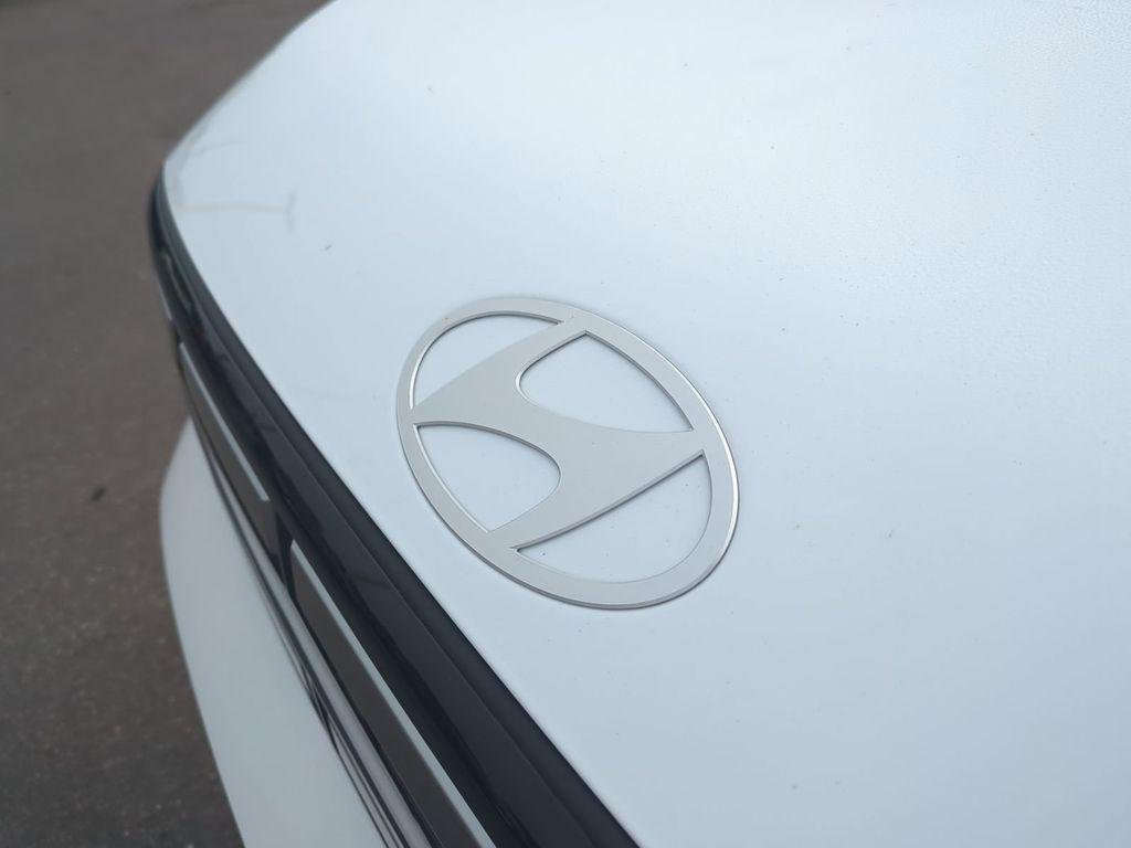 New 2026 White Hyundai SEL image 13
