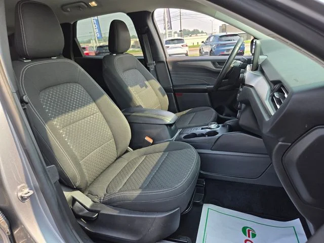 Used 2023 Silver Metallic Ford Active image 20