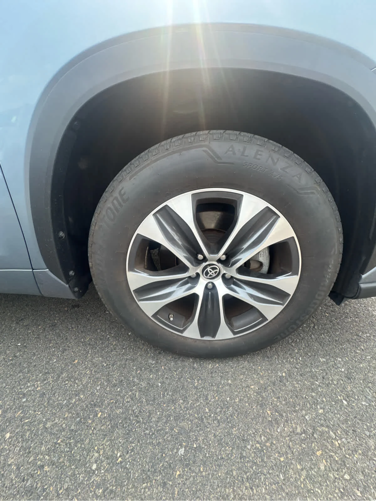 Used 2023 Moon Dust Toyota XLE image 12